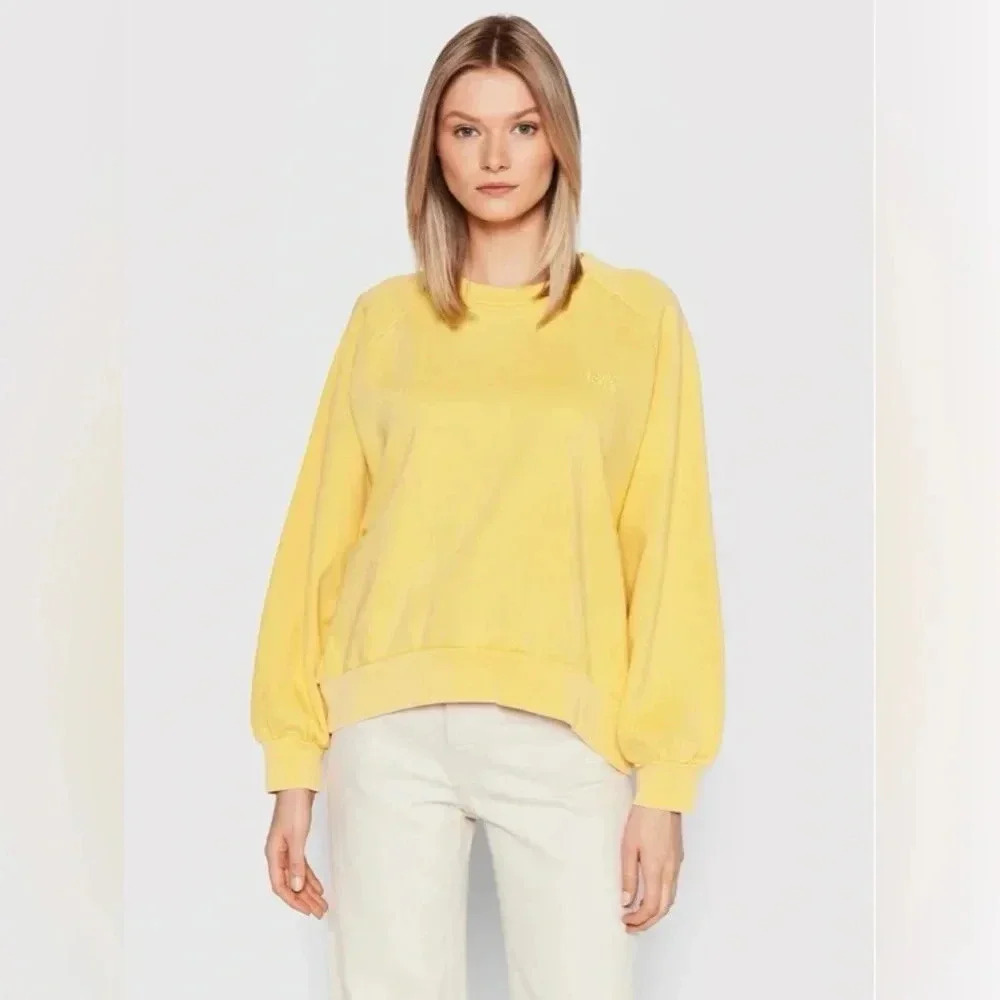 Levi’s Yellow Relaxed Fit Crewneck Sweater NWT